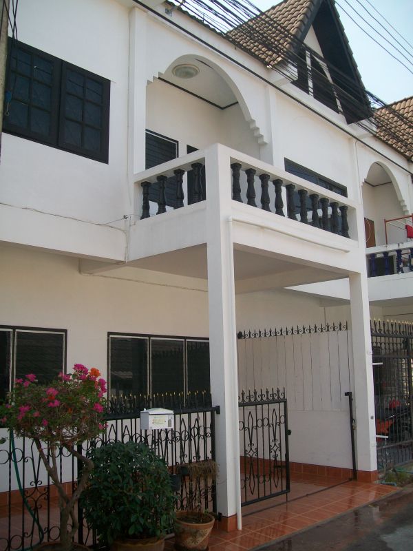 Nong Yai 1